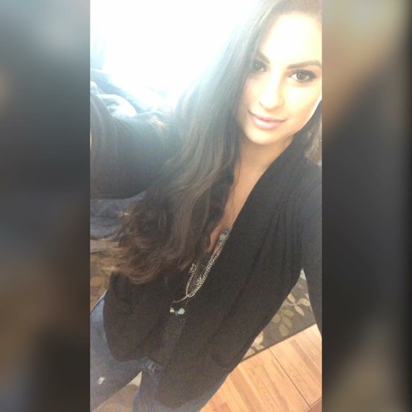 I’m back 🖤💕🖤💕 - Picture 2 of 7